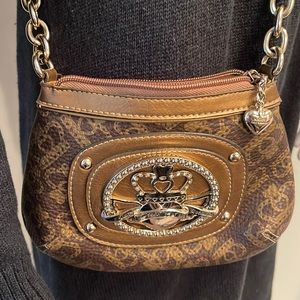 KATHY VAN ZEELAND CROSSBODY BAG 81/2 inches by 5 in.
